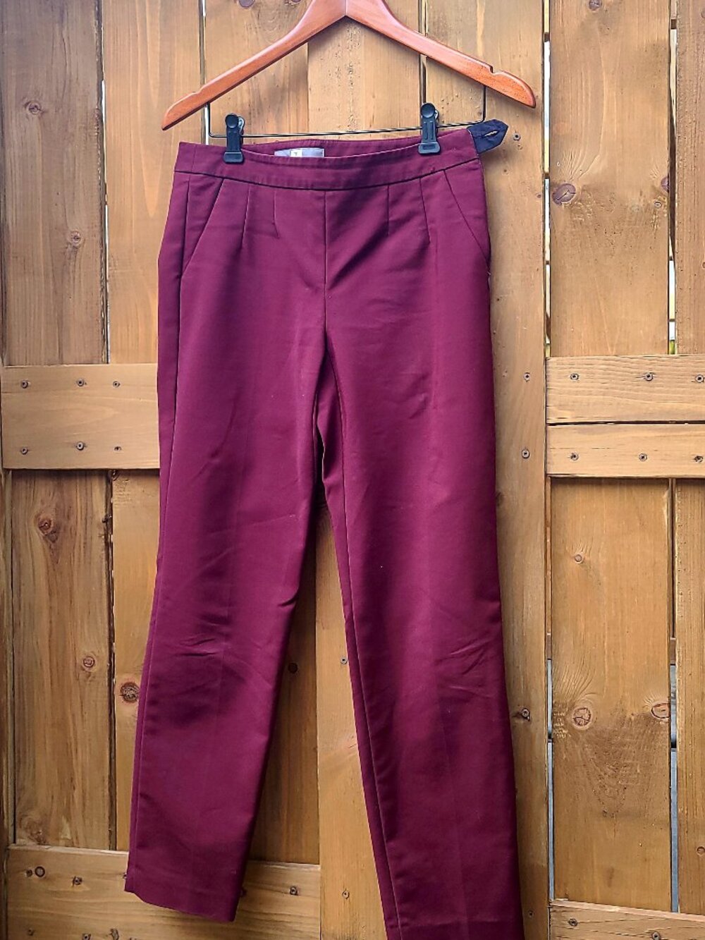 Tristan Women's capri pants size 4